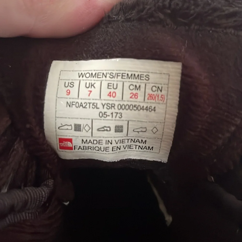 North Face Thermoball Lace II Faux Fur Boots W/ Box - Black & Plum - Size 9